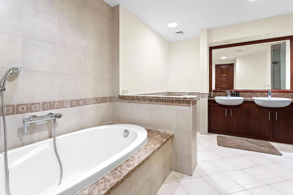 Apartment Stonetree - 2 Bedroom With Access At Fairmont The Palm