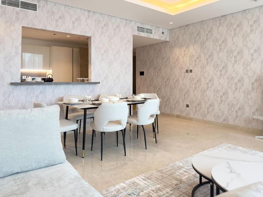 Dar Vacation - Contemporary Urban 2br Near Burj Khalifa * Dubai