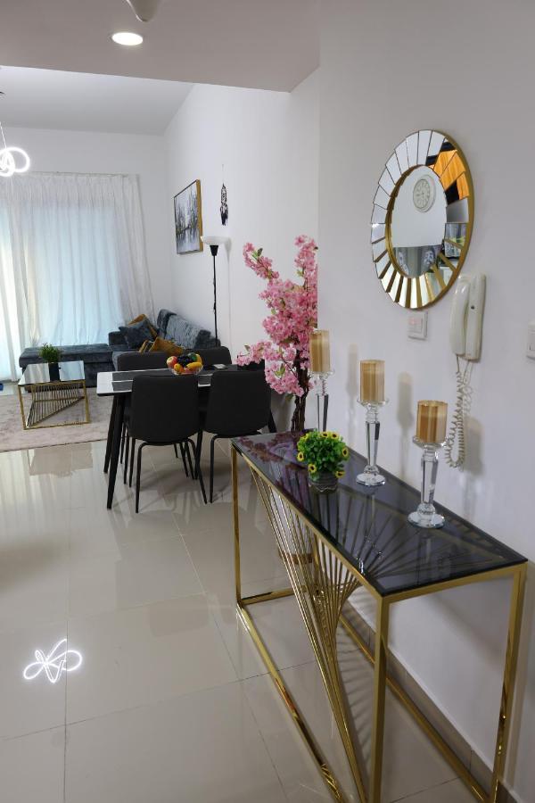 Stylish One Bedroom Apartment Dubai