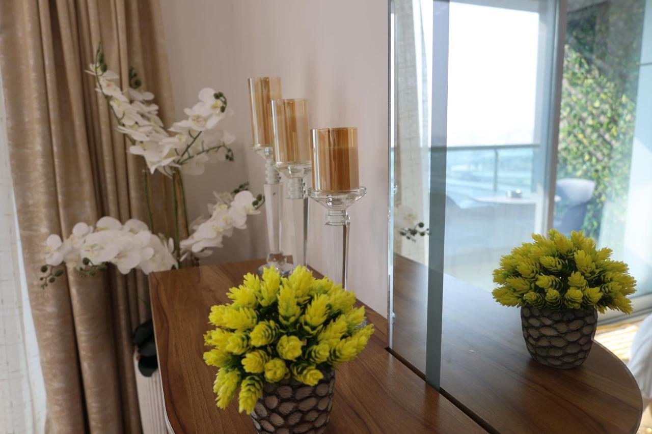 Apartment Stylish One Bedroom *