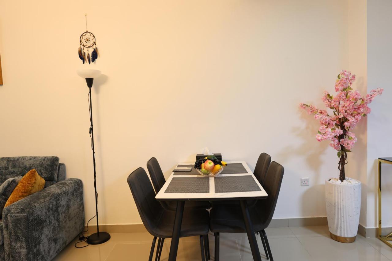 Stylish One Bedroom * Dubai