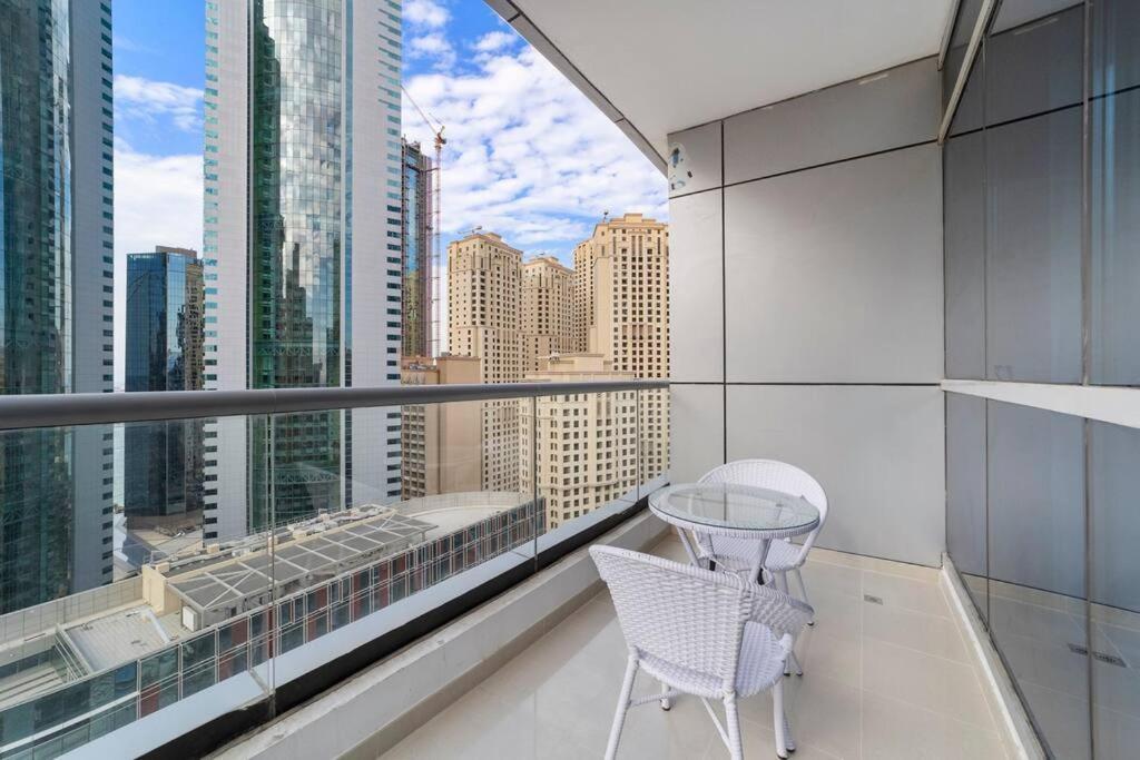 Stonetree - Near Jbr - Prime Location Apartment *