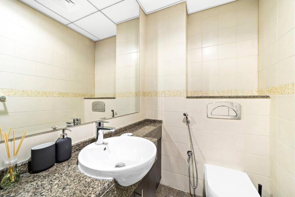 Apartment Stonetree - Near Jbr - Prime Location *