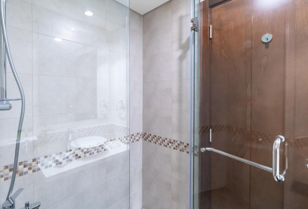 Relaxing 2br At Vera Residences Apartment Dubai