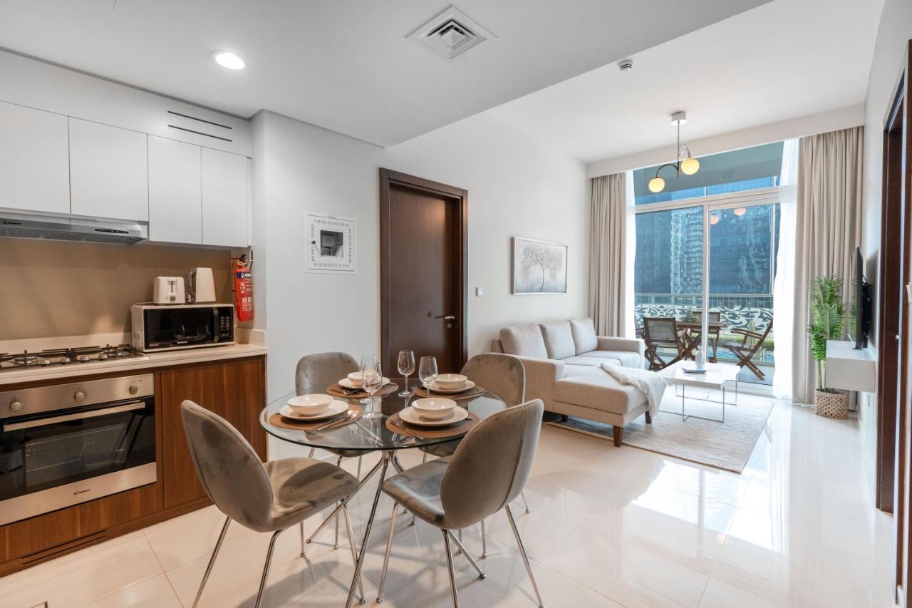 Relaxing 2br At Vera Residences Apartment Dubai