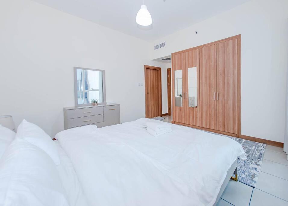 Stonetree - Spacious 1br - Location For Tourist