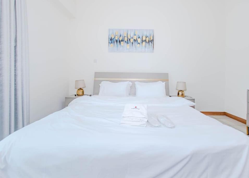 Stonetree - Spacious 1br - Location For Tourist Dubai