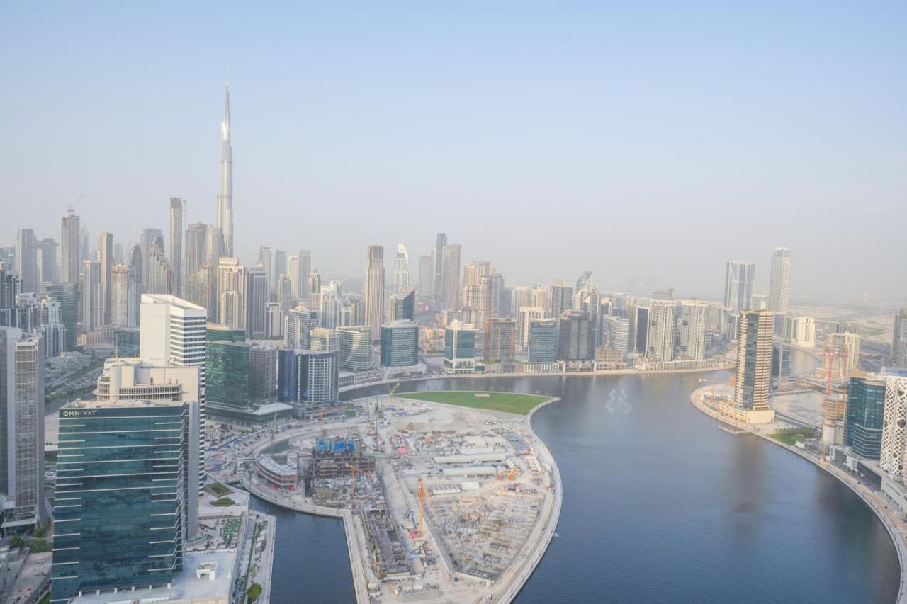 Experience Iconic Burj Khalifa Views From Apartment