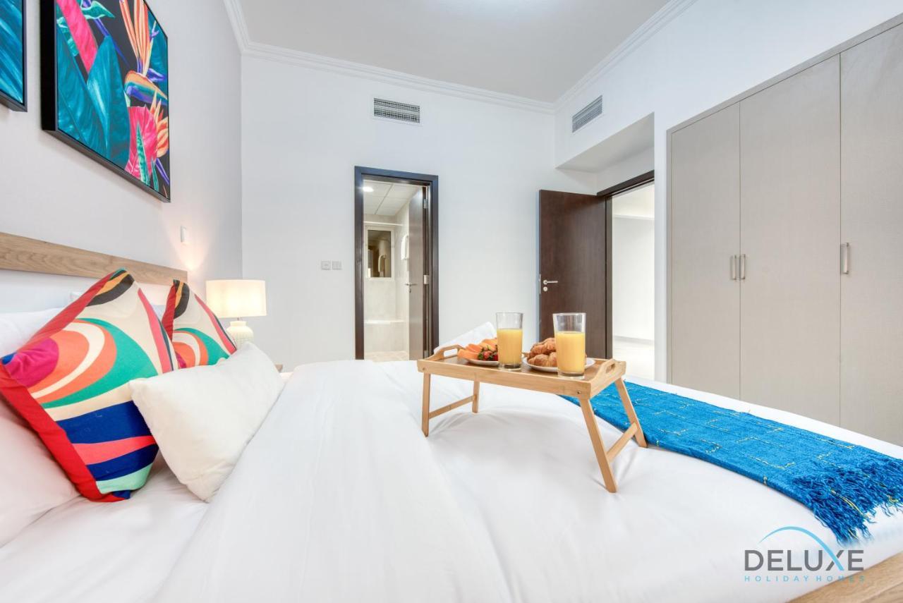 Vivid 2br At Canal Residences West Sports By Deluxe Homes