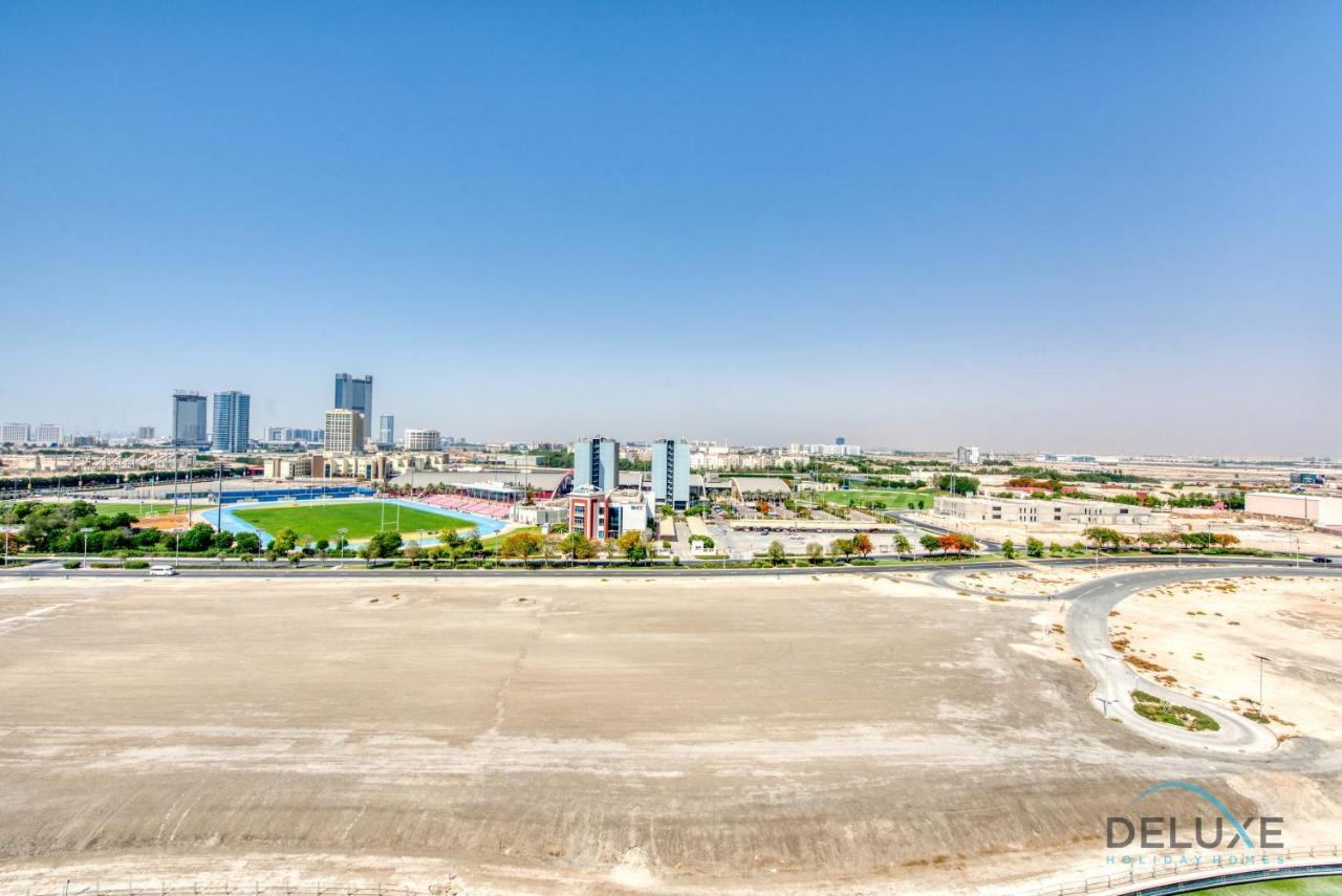 Vivid 2br At Canal Residences West Sports By Deluxe Homes Dubai