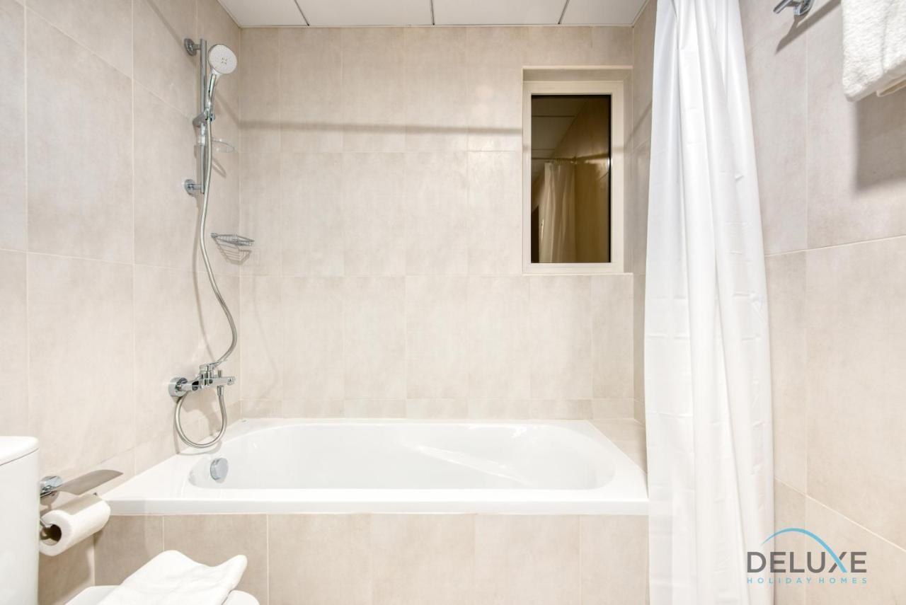Vivid 2br At Canal Residences West Sports By Deluxe Homes
