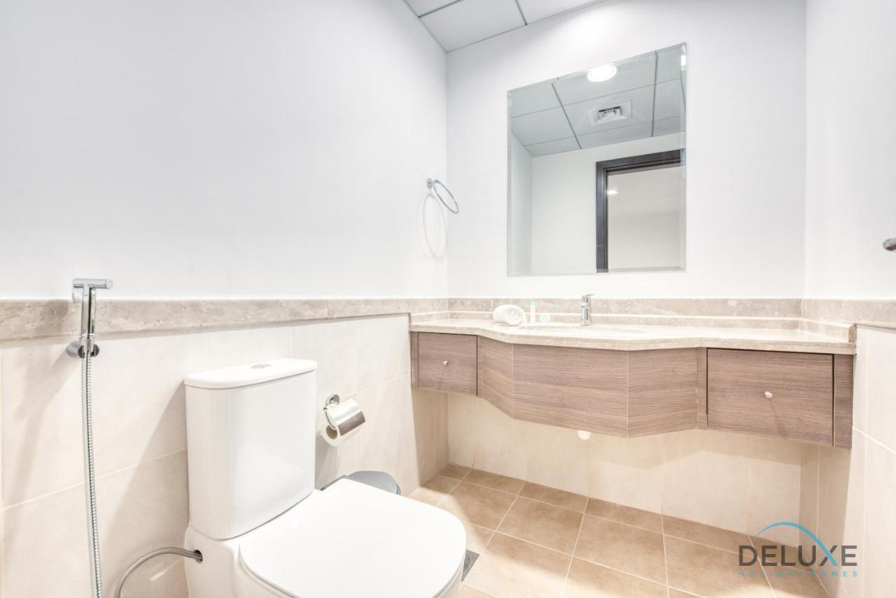Vivid 2br At Canal Residences West Sports By Deluxe Homes * Dubai