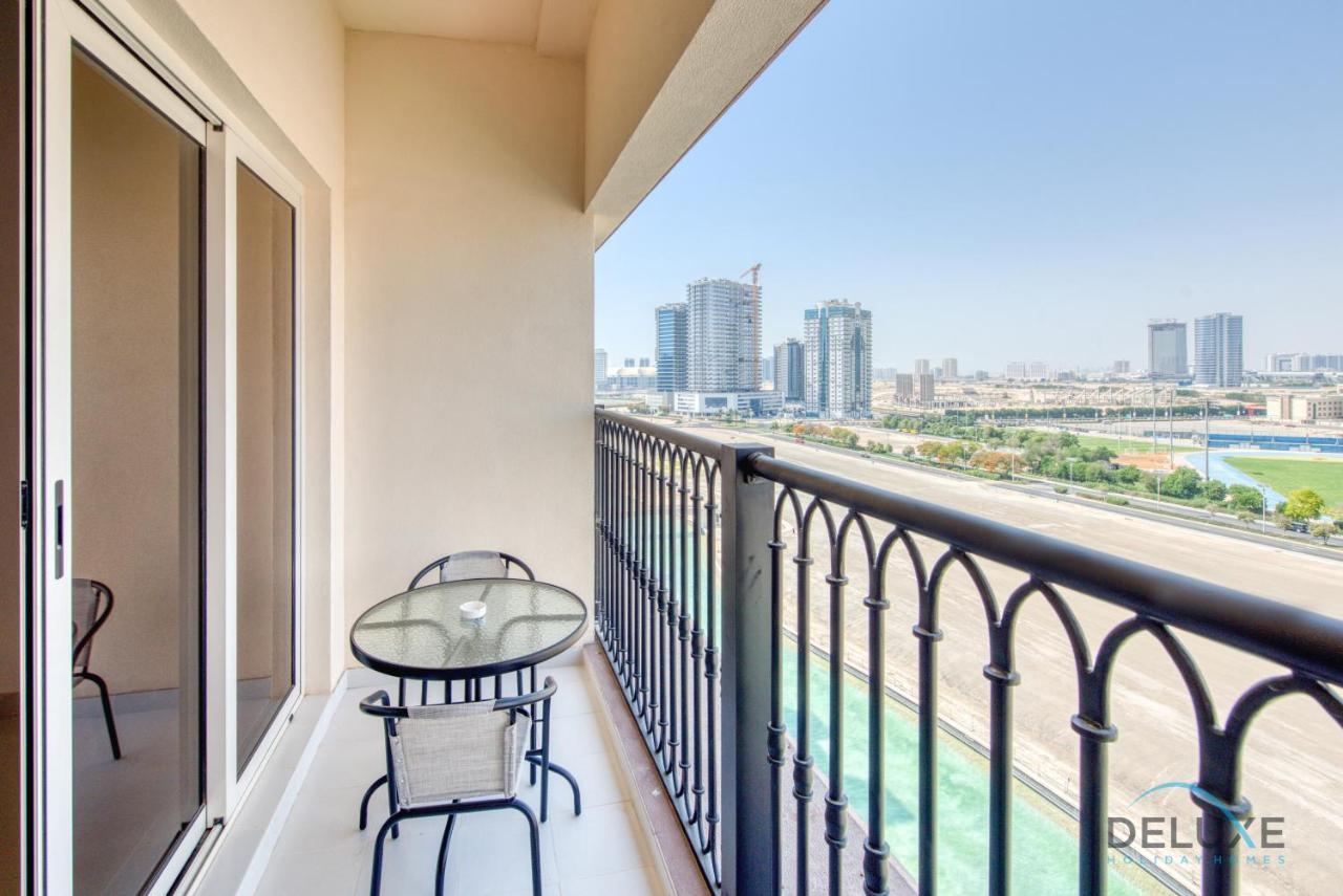 Vivid 2br At Canal Residences West Sports By Deluxe Homes Dubai