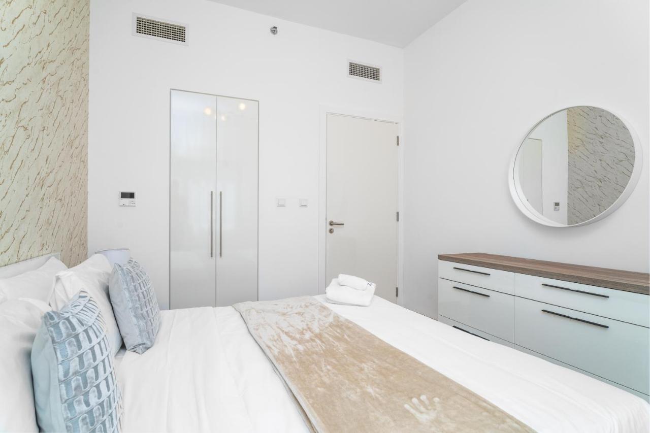 Apartment Nasma Luxury - Home-style 2br With A Balcony View