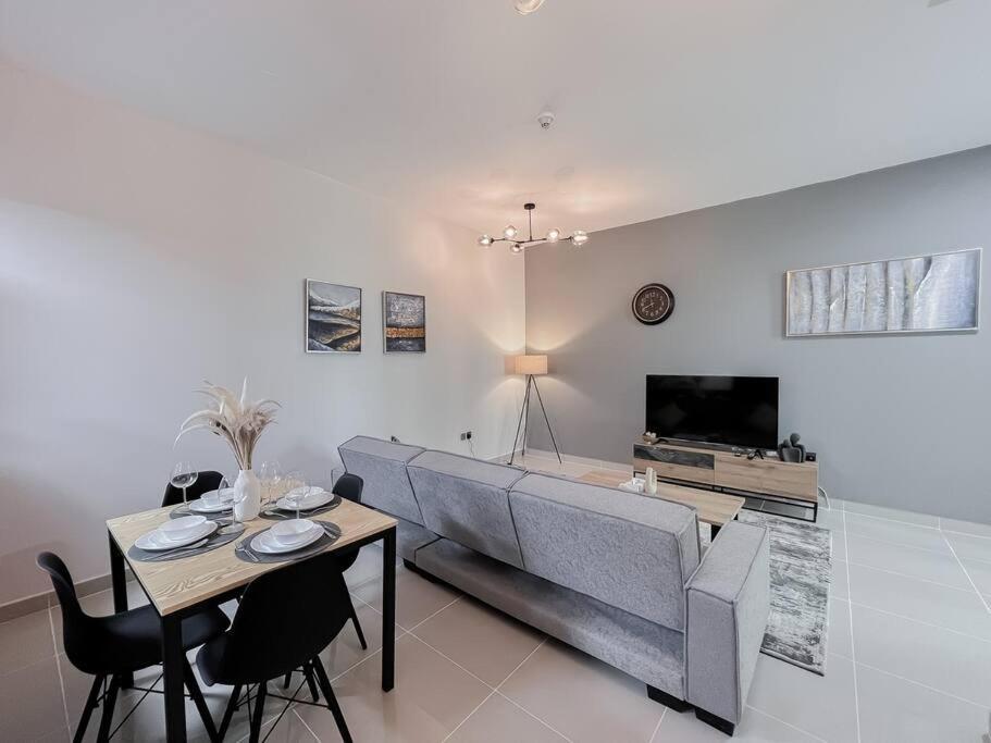 Stonetree - Modern 1 Bedroom Near The Dubai