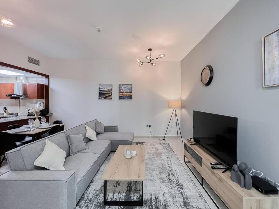 Stonetree - Modern 1 Bedroom Near The