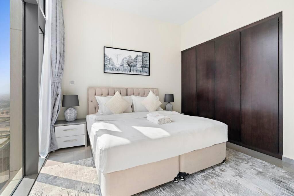 Stonetree - Panoramic View - Modern 1br Apartment Dubai