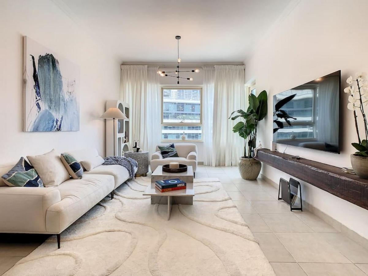 Key View - Marina Quays East Apartment