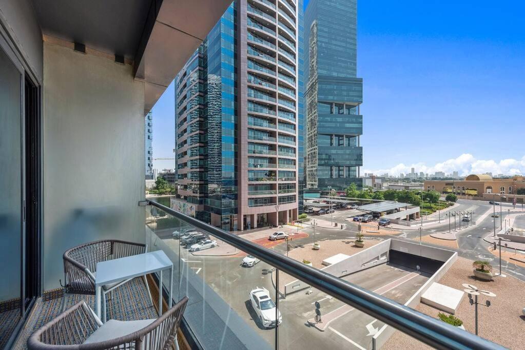 Stonetree - Elegant In Goldcrest View Apartment *