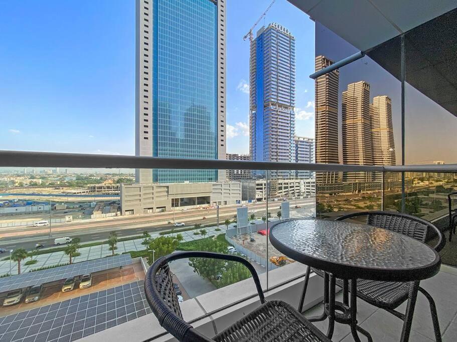 Stonetree - Furnished In Peaceful Community Apartment Dubai