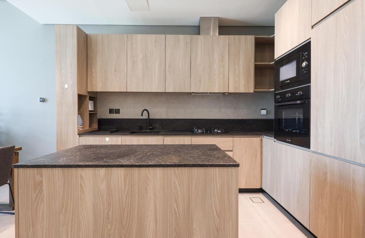 Elite Lux Homes - Luxurious 1br In Signature Livings Jvc - Apartment