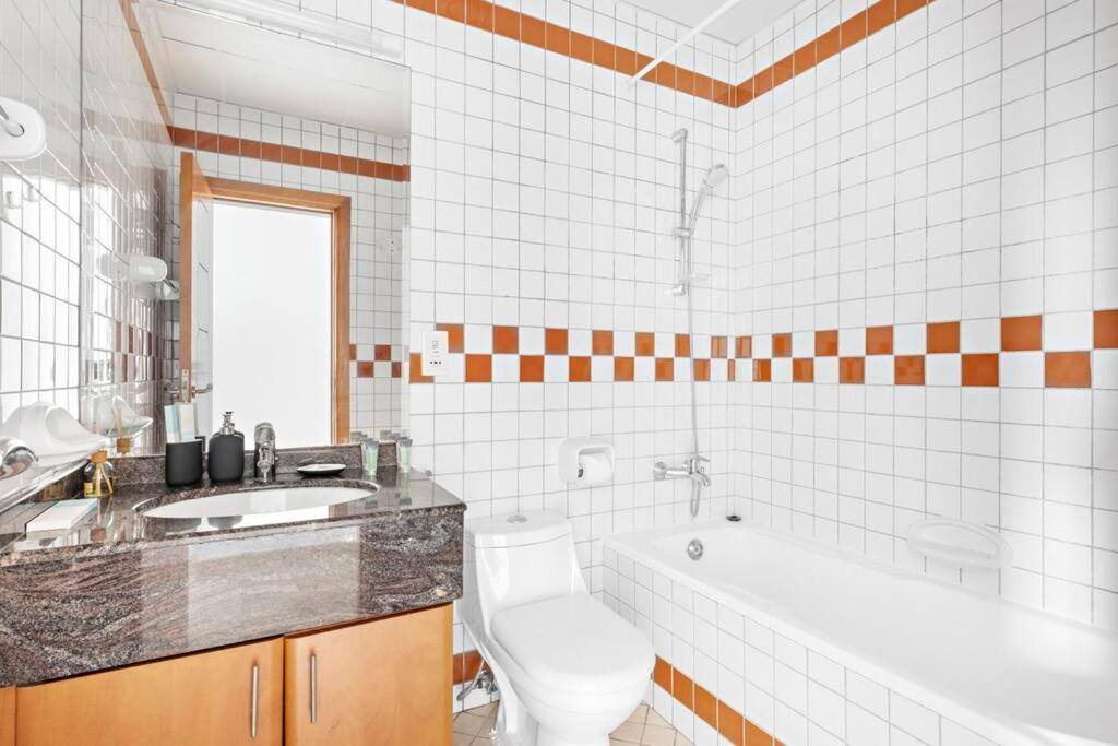 Stonetree - Furnished 1br With Spacious Balcony *