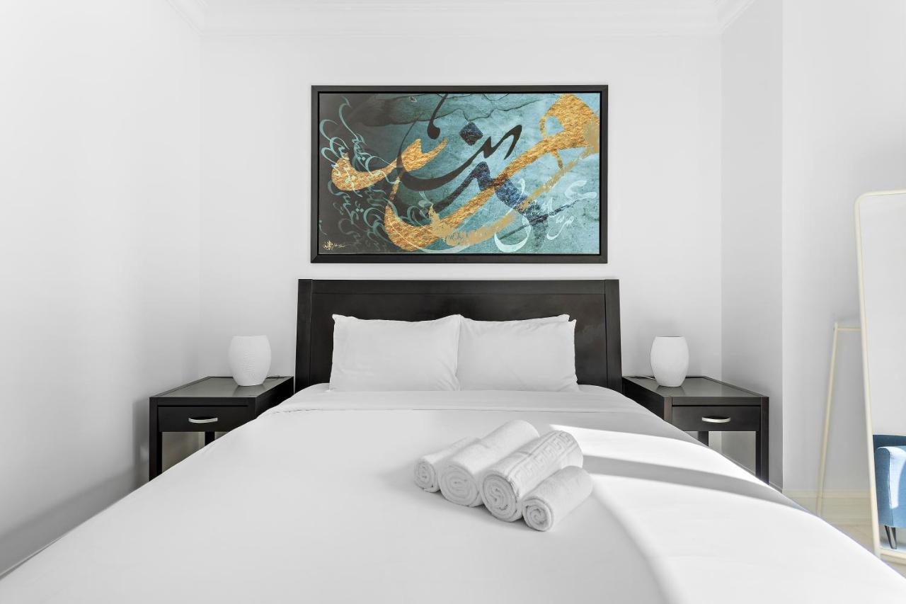 Apartment Lux 2br With Views Of Marina, Pool & Gym *