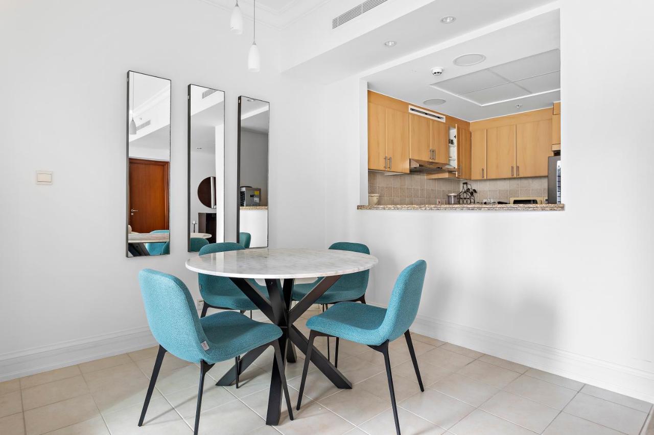 Lux 2br With Views Of Marina, Pool & Gym *
