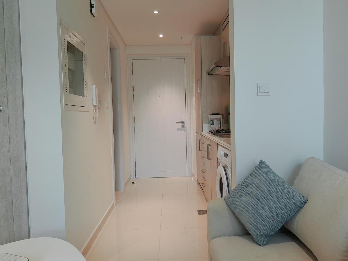 Appartment, Beach And Rooftop Infinity Pool Access * Dubai