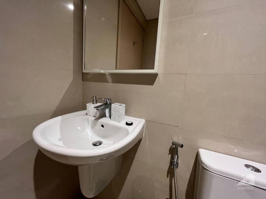 Dreamy Getaway 4b In Burj Royale Downtown Dubai