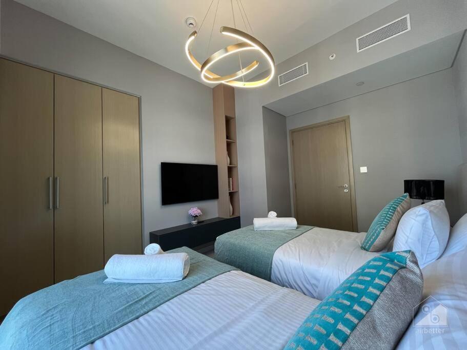 Dreamy Getaway 4b In Burj Royale Downtown Dubai