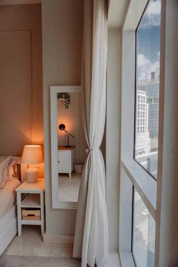 Apartment Chic In Downtown *