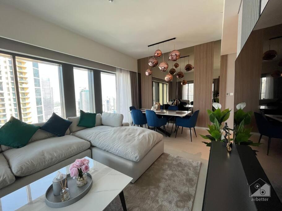 Dreamy Getaway 4b In Burj Royale Downtown Apartment Dubai