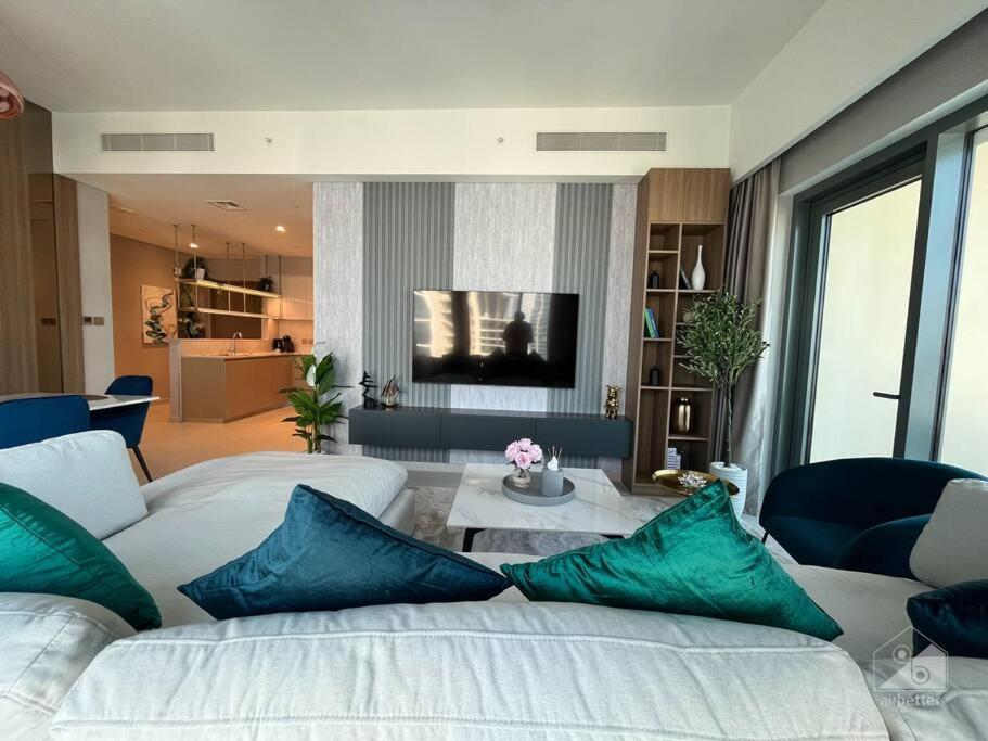Dreamy Getaway 4b In Burj Royale Downtown *