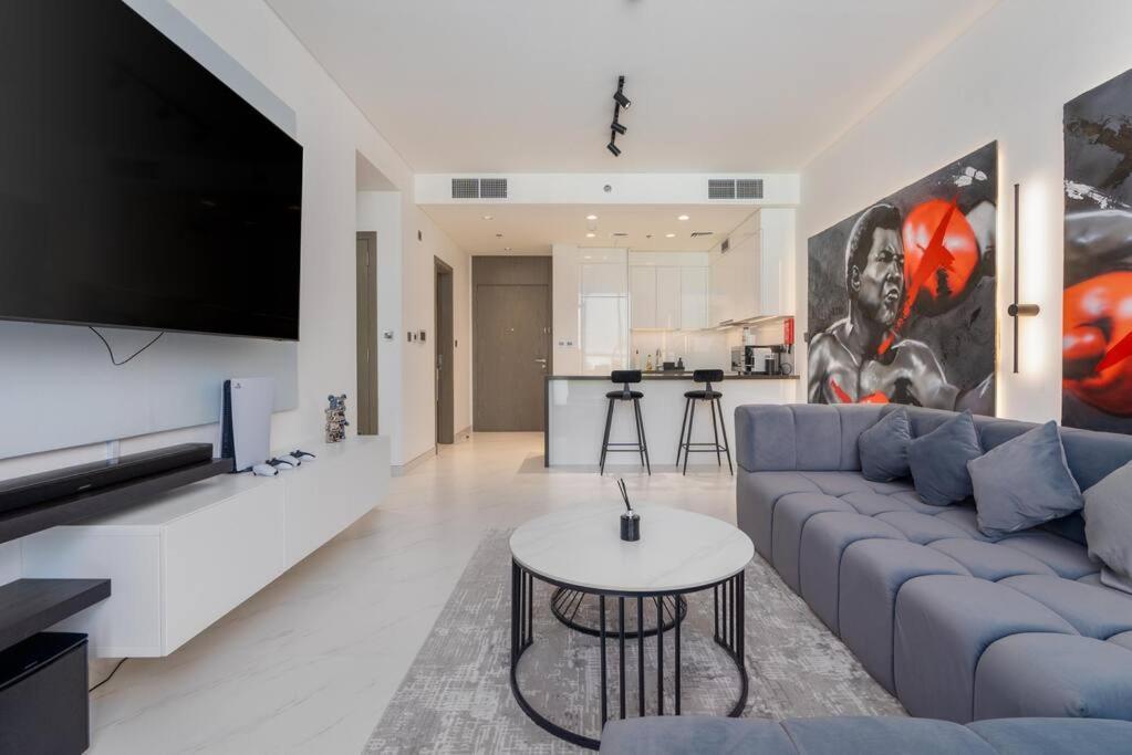 One Bedroom - 10min From Burj Khalifa - Lagoon View *