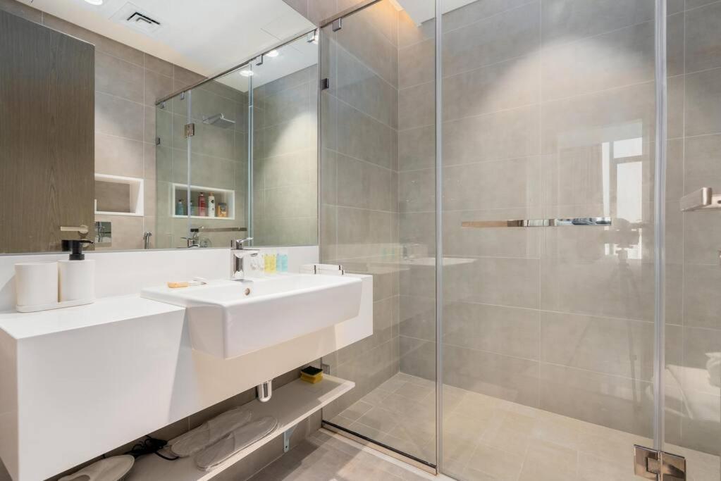 Apartment One Bedroom - 10min From Burj Khalifa - Lagoon View