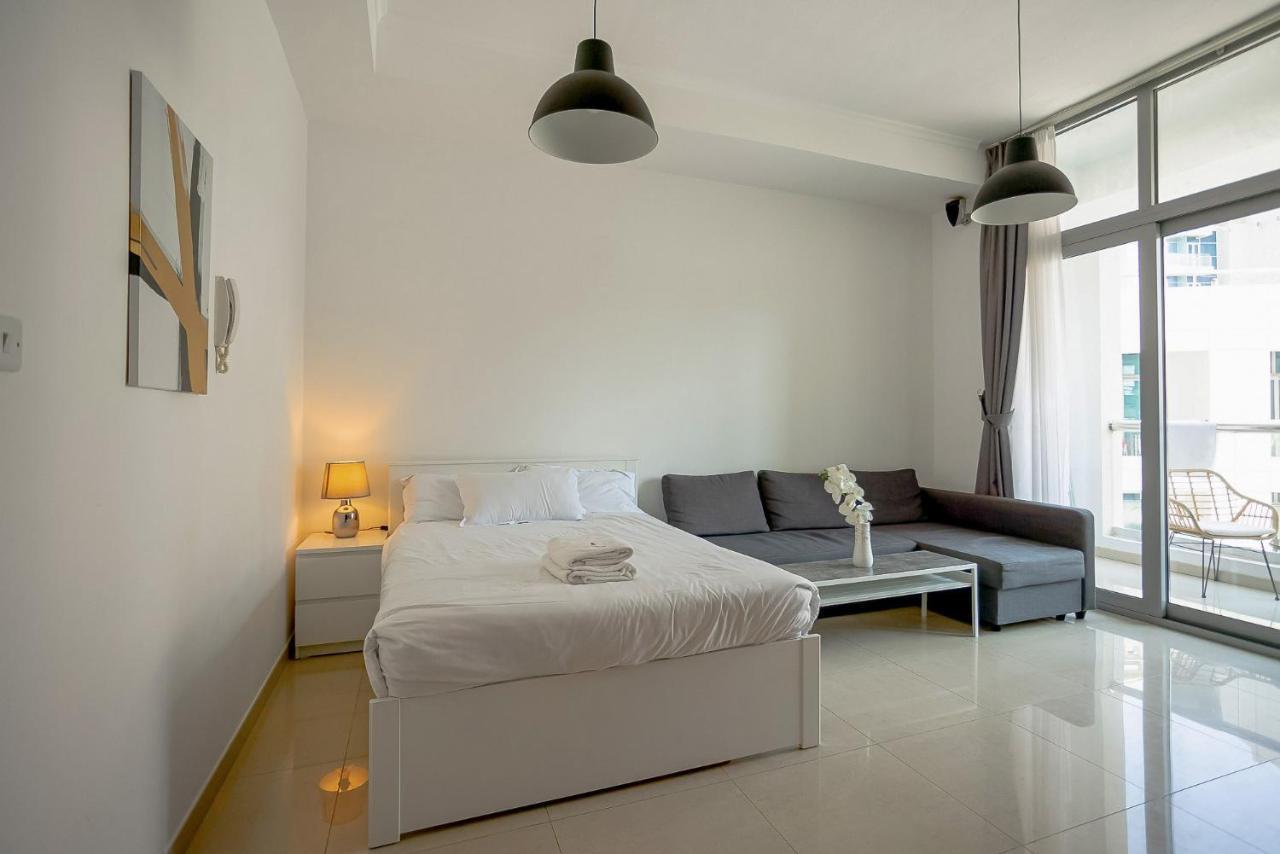 Stonetree - Dec Tower Studio - Dubai Marina *
