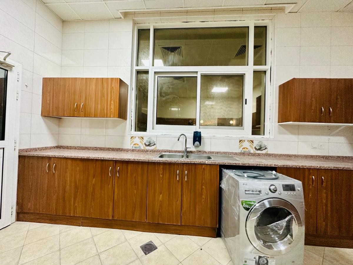 Guest house Couple With Attached Bathroom