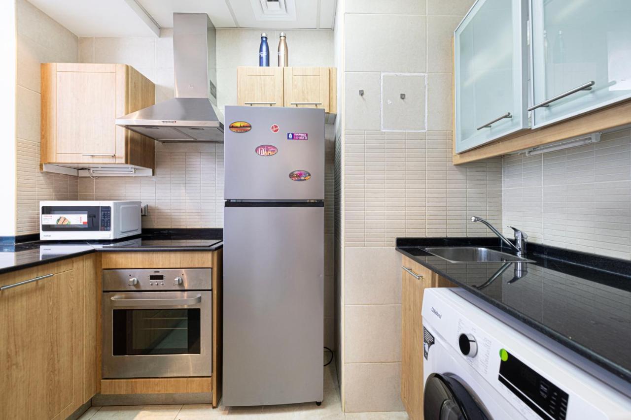 Luxury 1 Bedroom Full Marina View, Sleeps 5, 1 Min To Metro *
