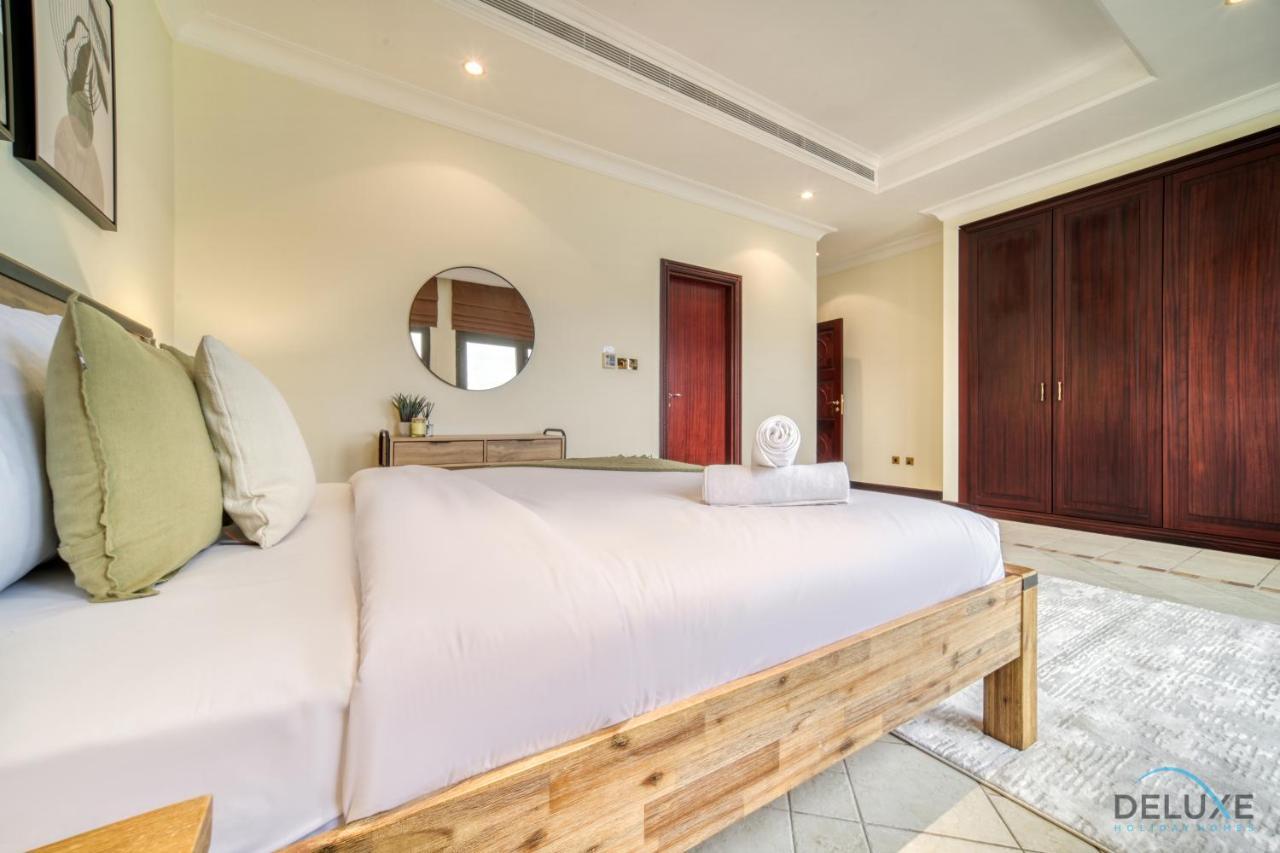 Apartment Premier 6br With Assistant's And Private Pool In Frond E Palm Jumeirah By Deluxe Homes *