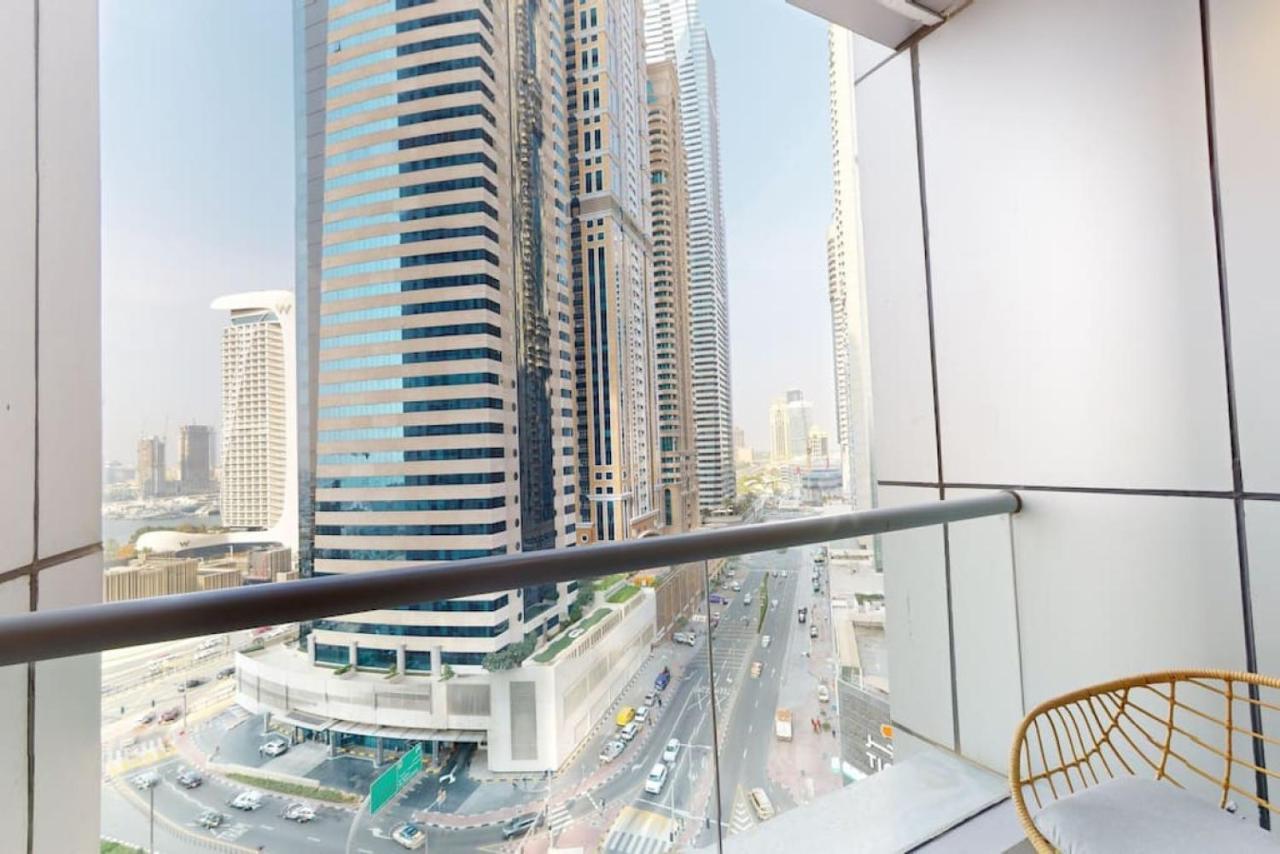 Torch Tower - Colourful Two Bedroom With View Apartment *