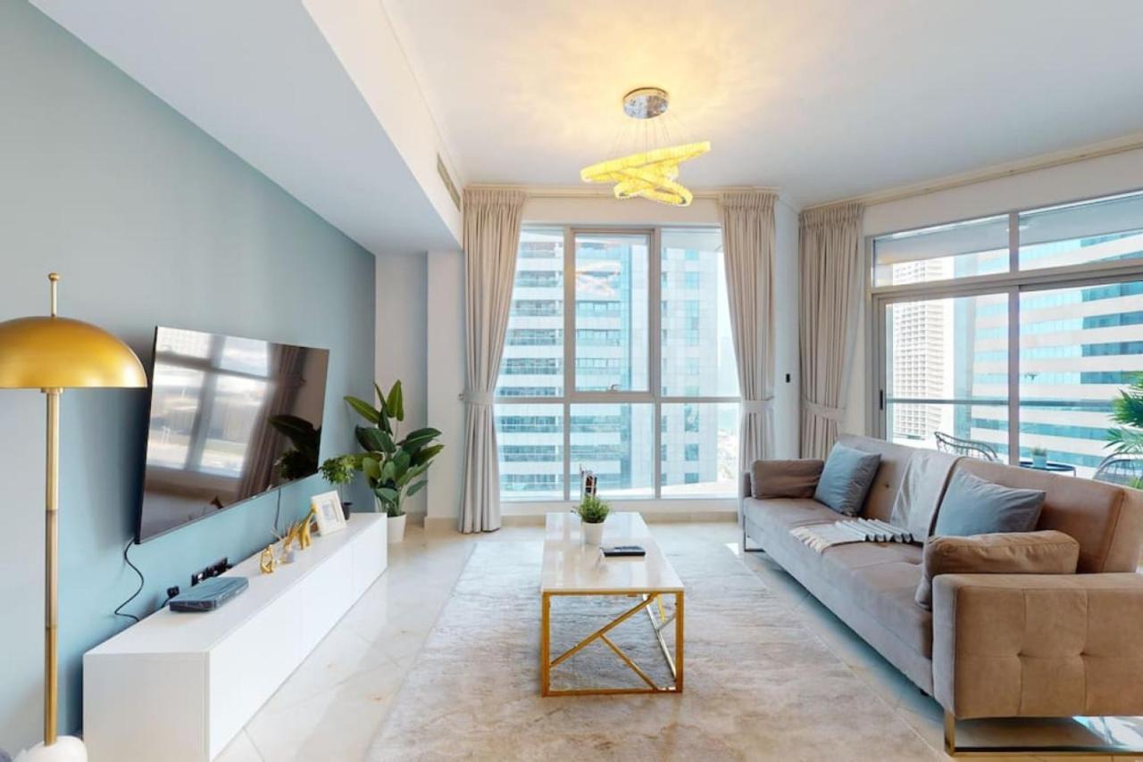 Torch Tower - Colourful Two Bedroom With View Apartment