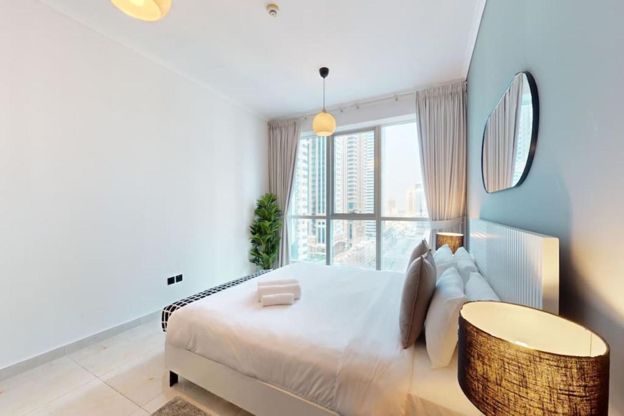 Apartment Torch Tower - Colourful Two Bedroom With View *