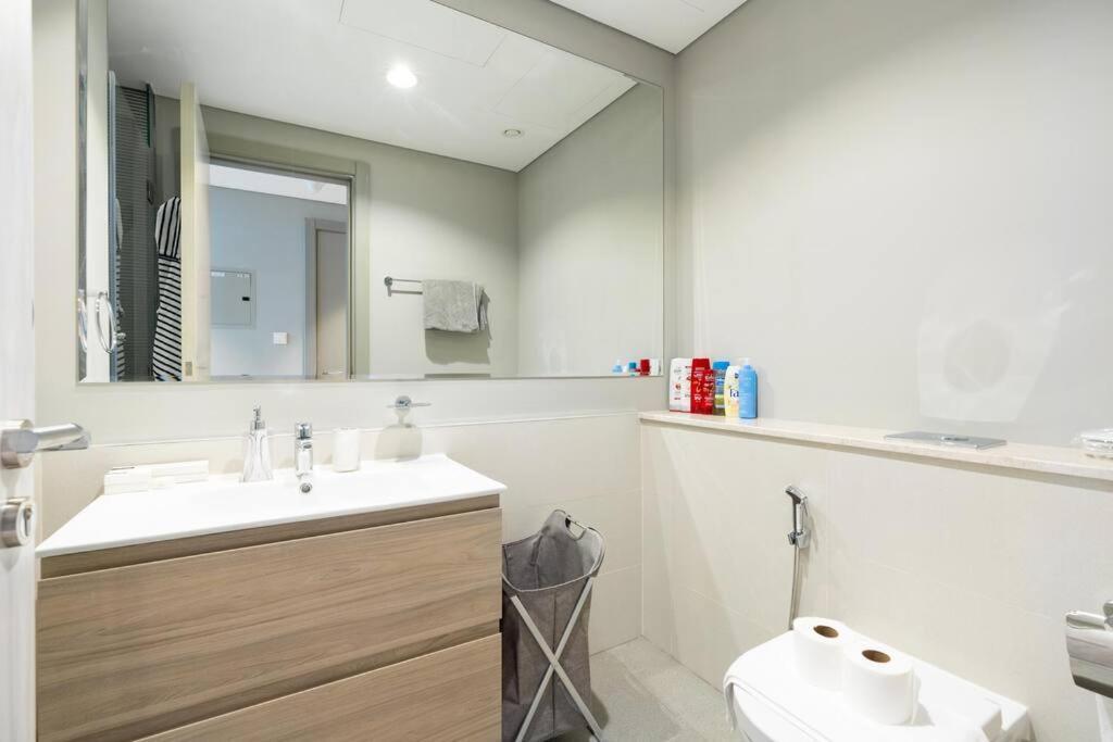 1 Bedroom In Zada Tower - Business Bay - Apartment