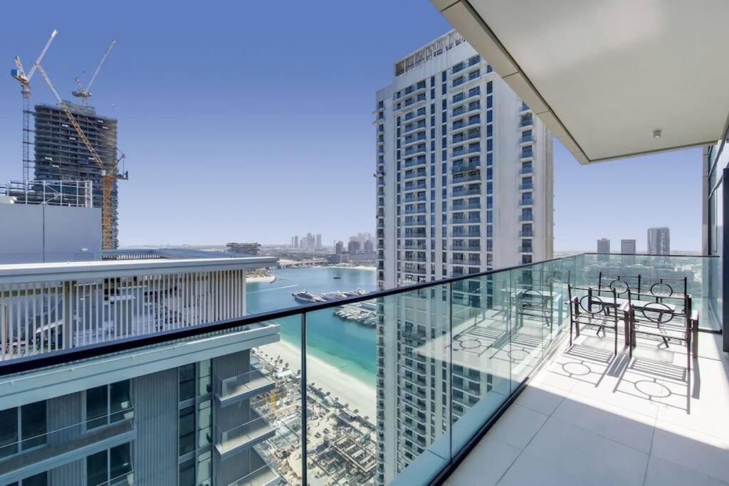 Stunning View Large 2 Bed