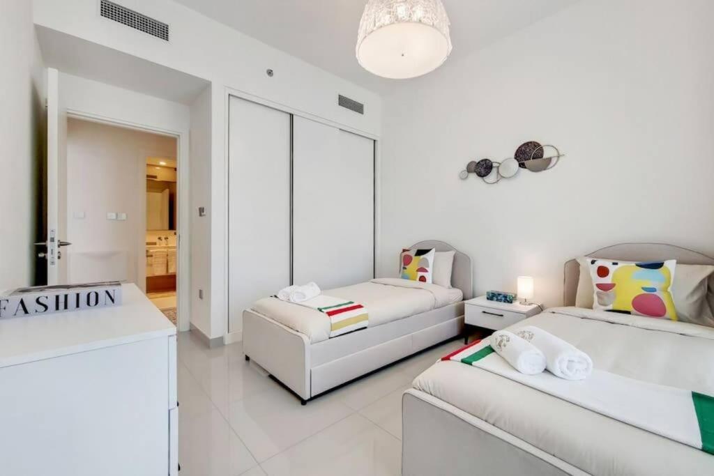 Stunning View Large 2 Bed Apartment