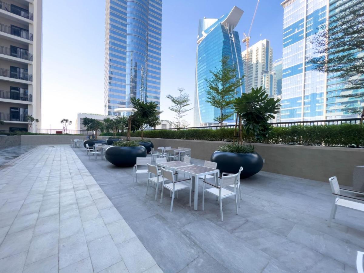 Cozy & Modern 1br In Business Bay Walking Distance To The Metro * Dubai