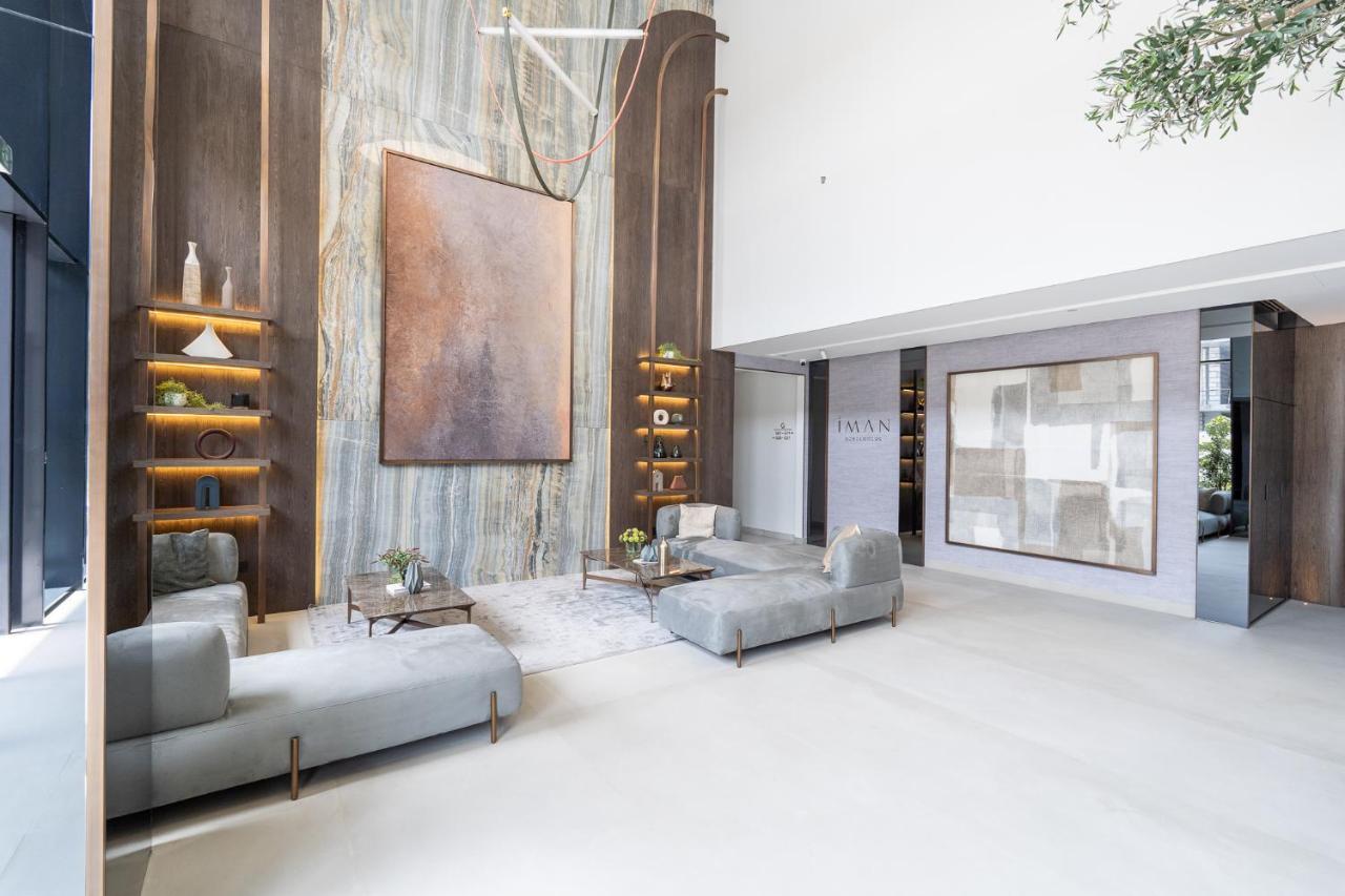 Fashionable Loft With Catamaran Net In Jvc Apartment *
