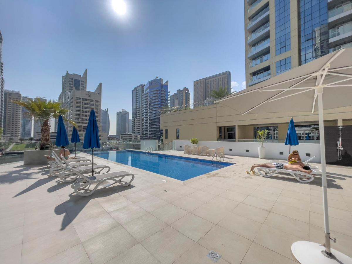 Apartment Dive Into Luxury At Liv - Suiteable Dubai