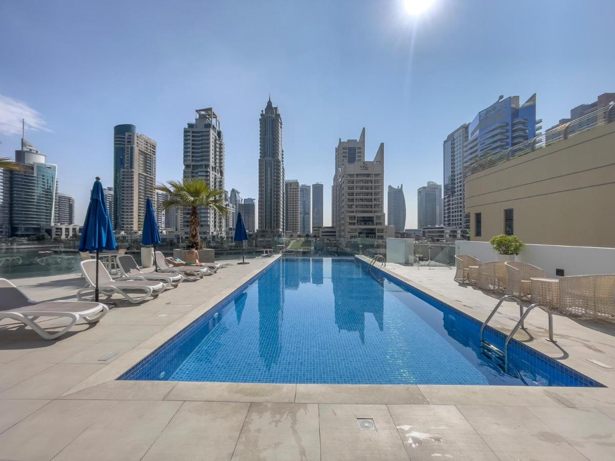 Dive Into Luxury At Liv - Suiteable Apartment Dubai
